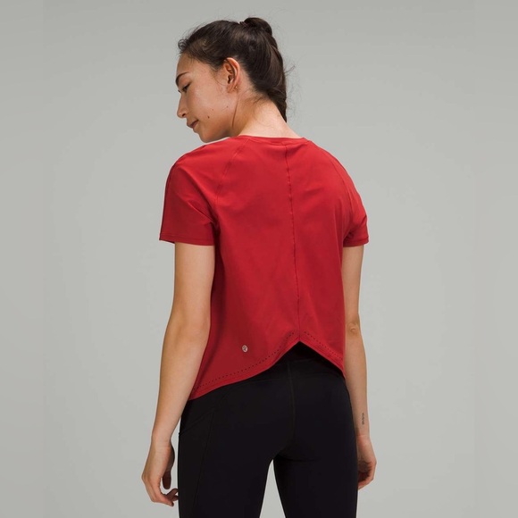 LULULEMON ATHLETICA Rise And Run Short Sleeve Tee in Persian Red - Picture 1 of 6